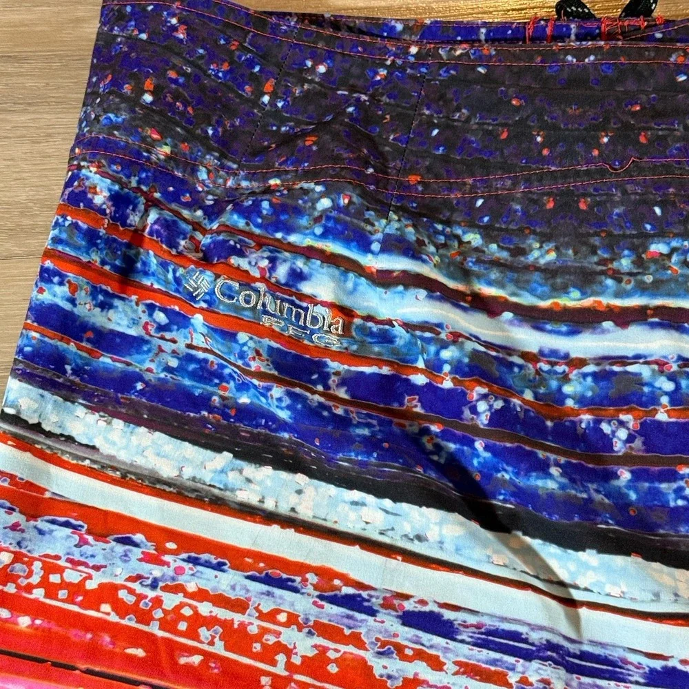 Columbia PFG‎ Omni Shield Men's Swim Surf Board Shorts Unlined Size 38 Red Blue